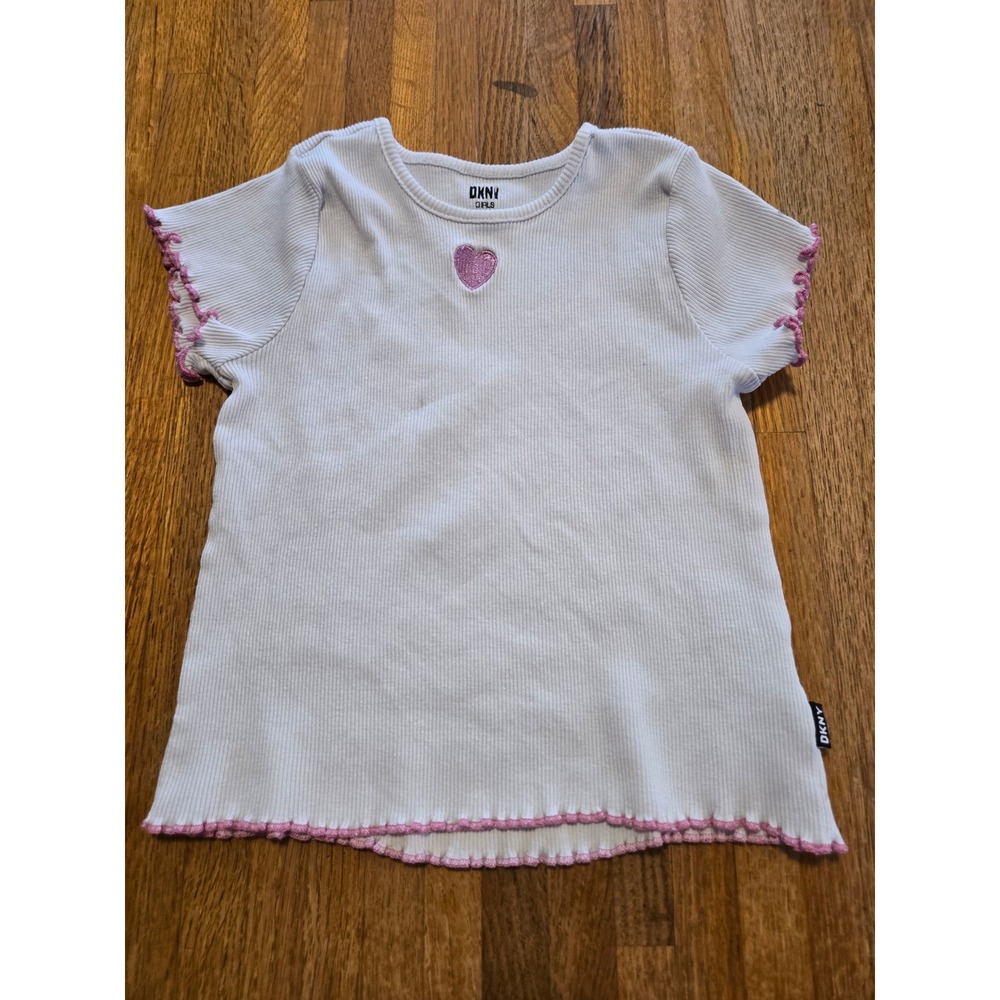 DKNY Girls 6x White Pink Ribbed Embroidered Heart Ruffle Hem Short Sleeve Top
